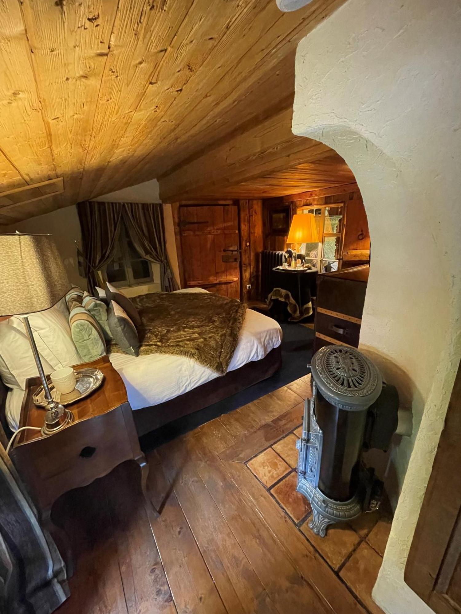 Hotel La Ferme Des Vonezins Thônes Esterno foto