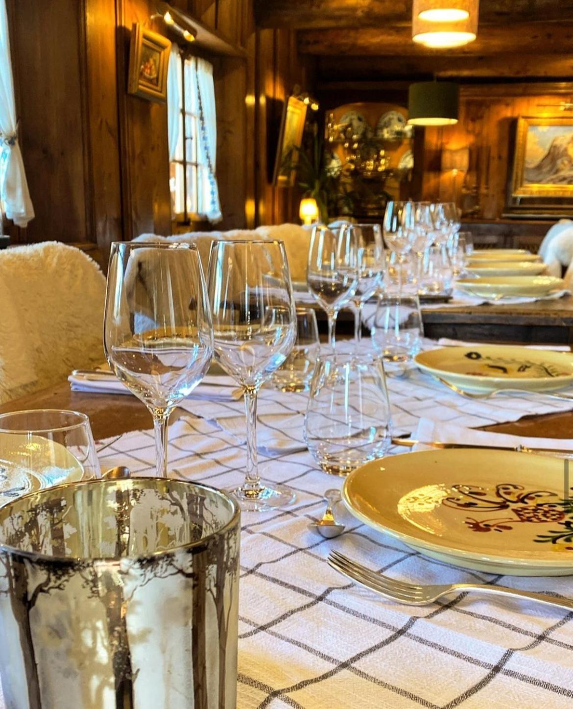 Hotel La Ferme Des Vonezins Thônes Esterno foto