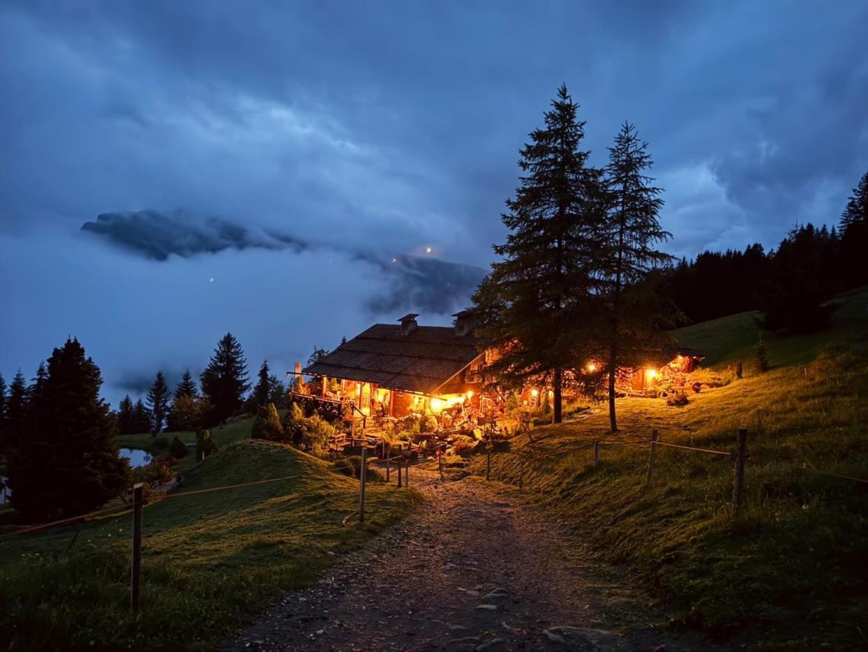 Hotel La Ferme Des Vonezins Thônes Esterno foto
